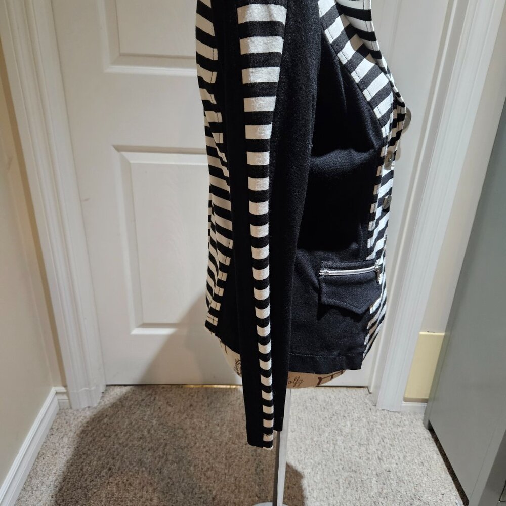 Striped Blazer/Jacket - Picture 5 of 8